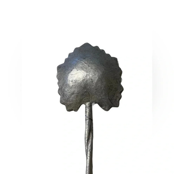 Charming Leaf & Twig Salad Servers - Picture 5 of 10